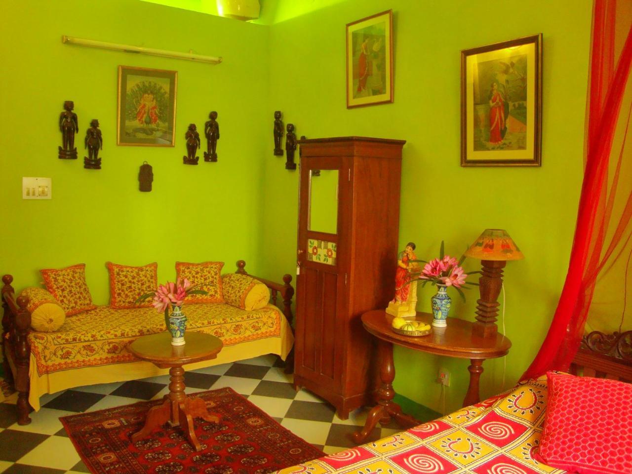 Patricia Guest House ปอนดิเชอรี ภายนอก รูปภาพ